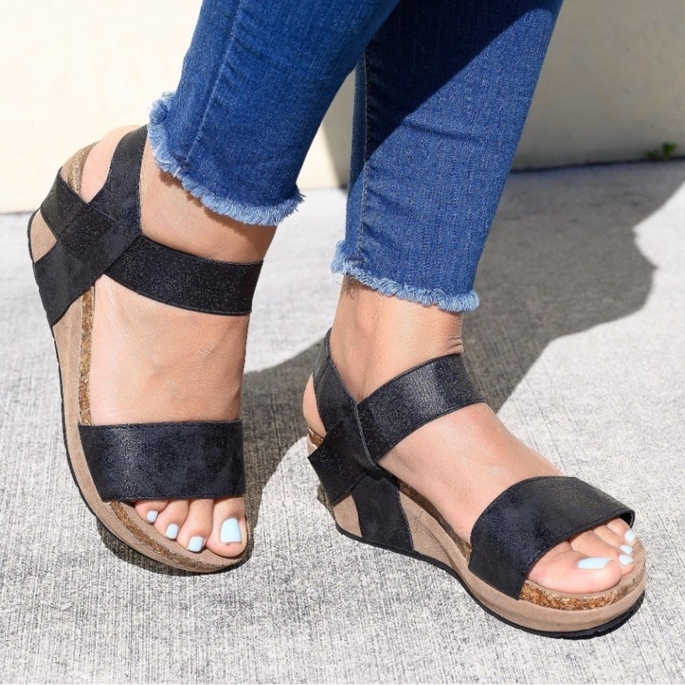 Pierre Dumas Black Sandals with Cork Footbed